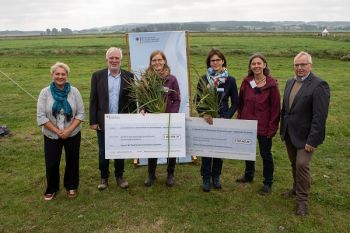 Übergabe des Förderbescheides durch Sts. Jochen Flasbarth (BMU) (Foto: St. Busse)